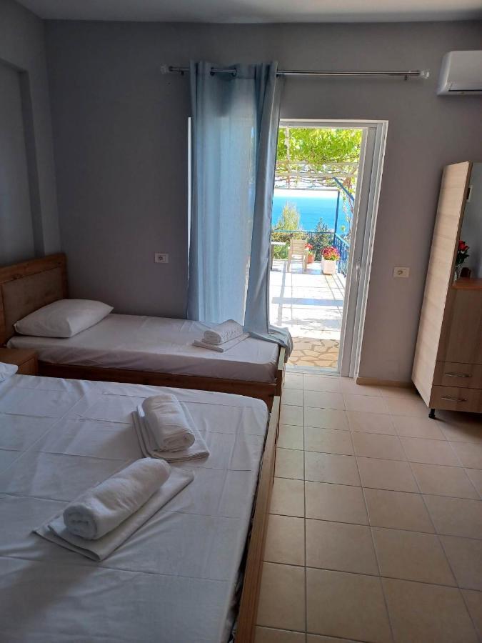 צ'פרו Ionian View Guest House מראה חיצוני תמונה